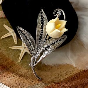 🖤New Flower brooch